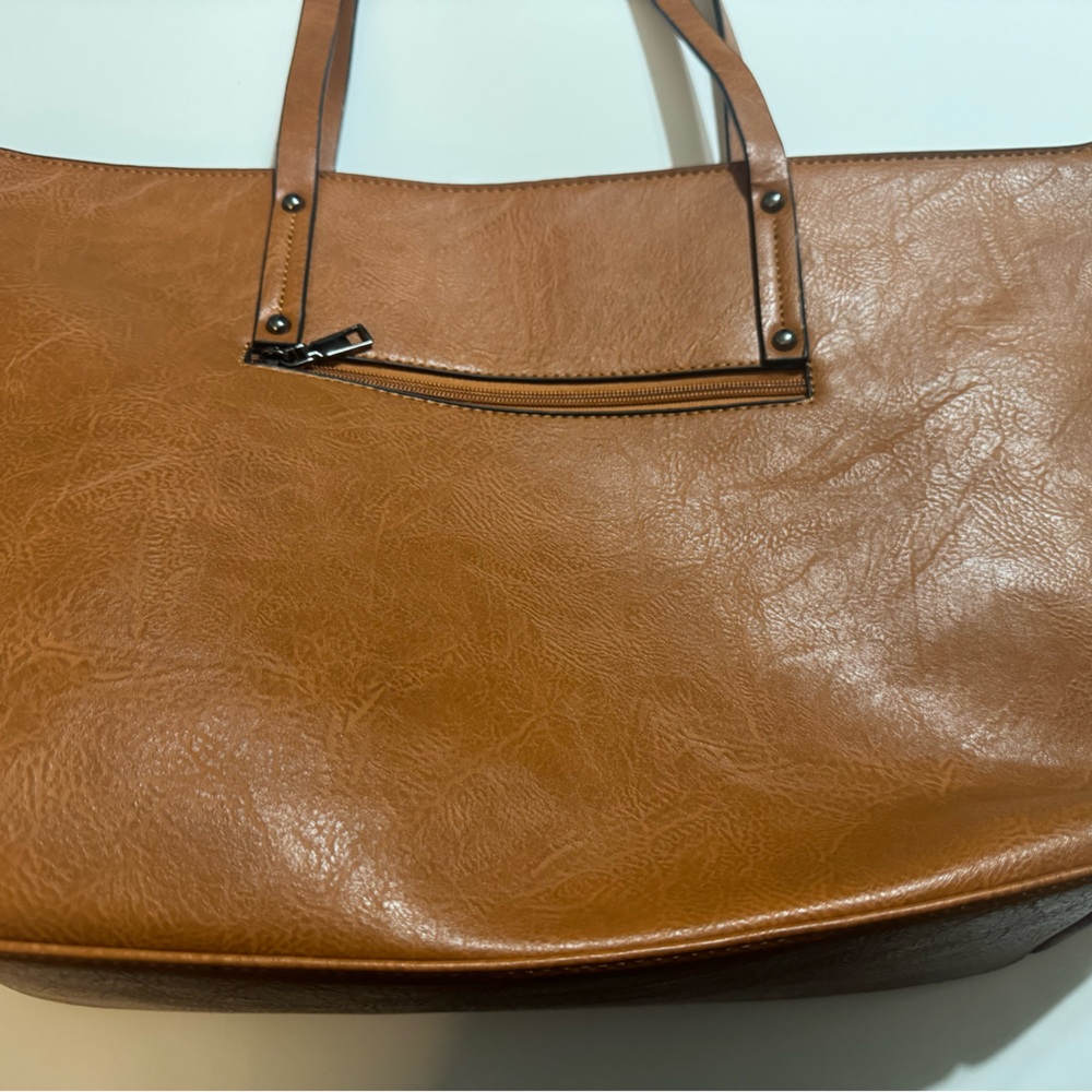Extra large leather & a small one included brown Sam & Hadley